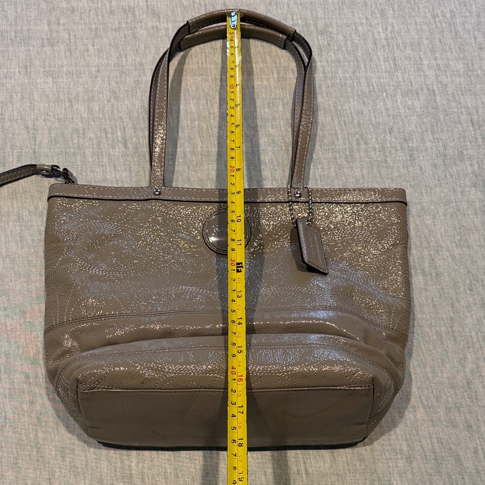 Coach Olive Green Tote Bag - Picture 9 of 14
